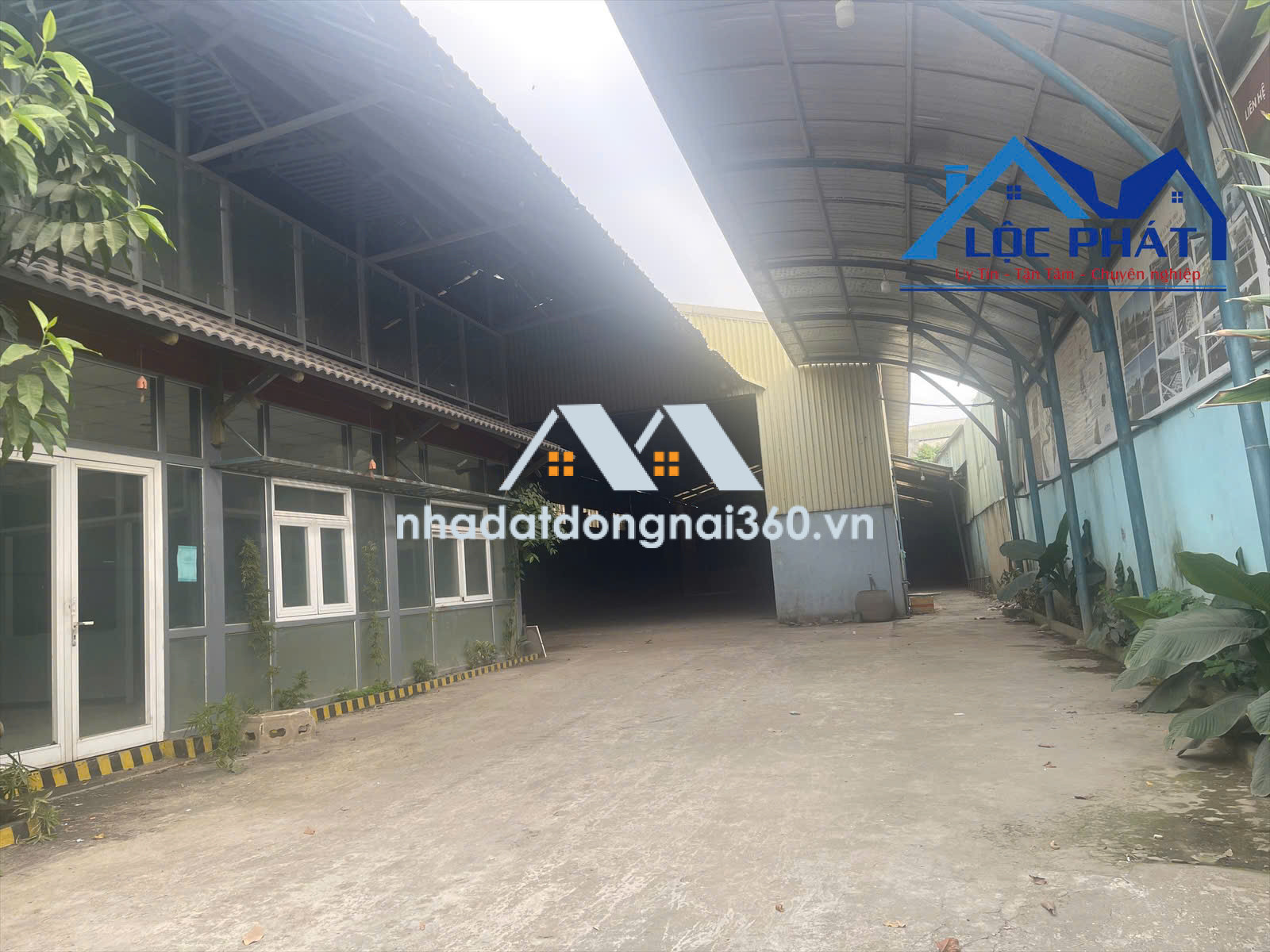 Cho thuê nhà xưởng 1.200m2 giá chỉ 50 triệu. phường Trảng Dài-Đồng Nai