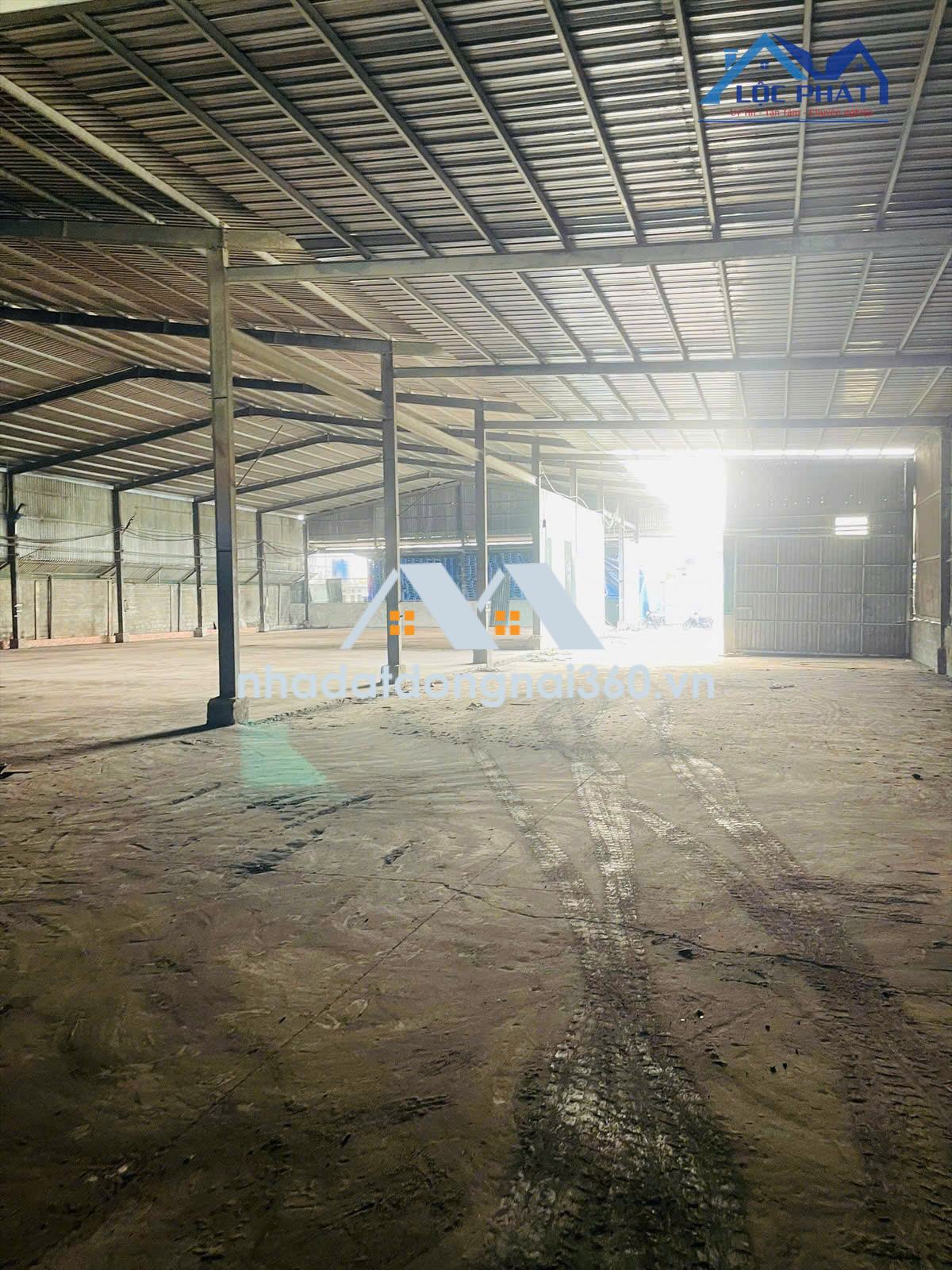 Cho thuê nhà xưởng 2.400m2 giá chỉ 90 triệu. Phước Tân-Biên Hoà-Đồng Nai