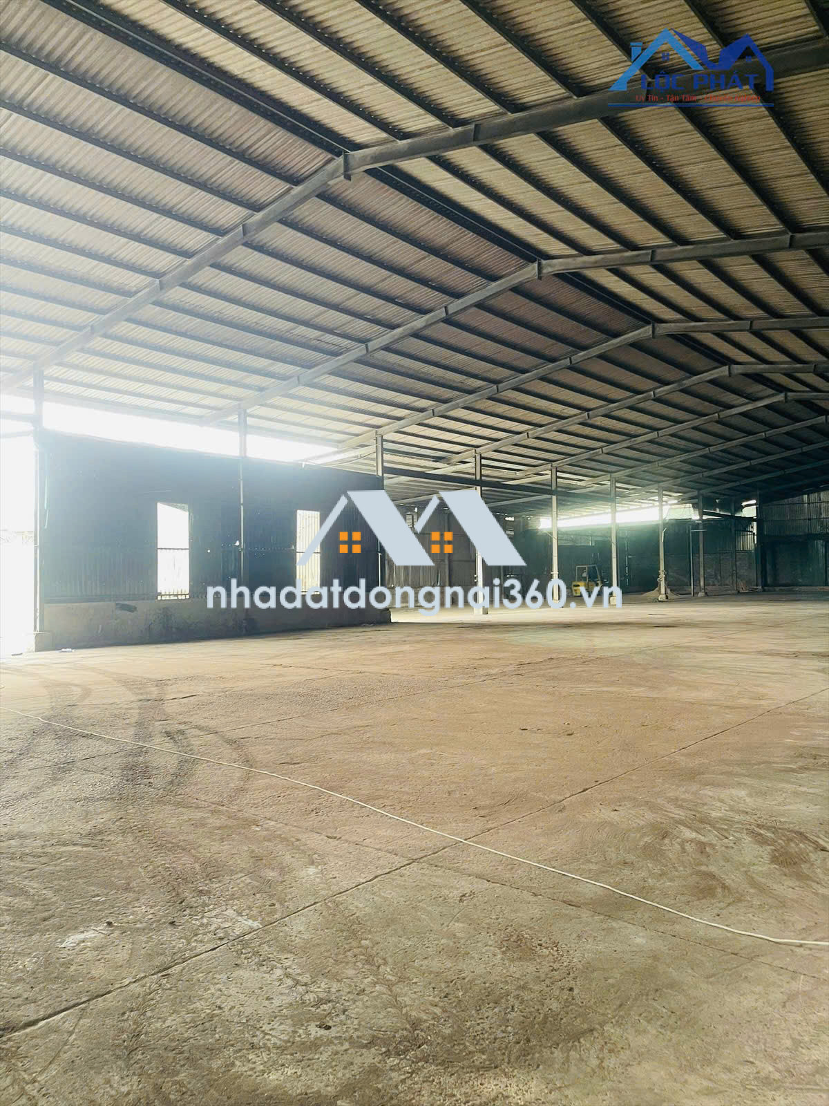 Cho thuê xưởng 2.400m2 giá rẻ chỉ 90 triệu. Phước Tân-Biên Hoà-Đồng Nai