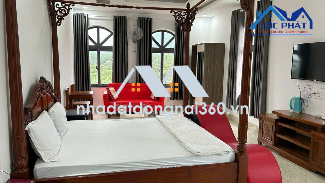 Bán khách sạn, nhà hàng, nhà nghỉ tại Phường Long Khánh, Đồng Nai giá 200 tỷ