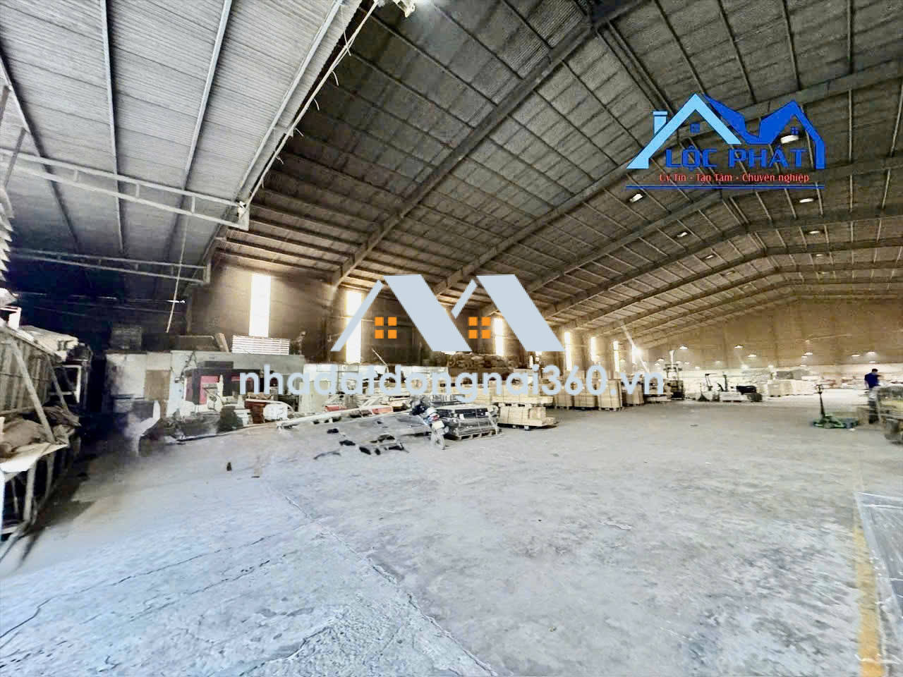 Bán xưởng mặt tiền 3.200m2 giá chỉ 25,2 tỷ. Thiện Tân-Vĩnh Cửu-Đồng Nai