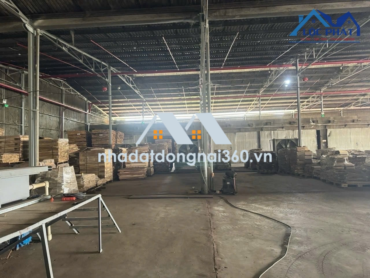 Cho thuê xưởng giá rẻ 6.000m2 chỉ 240 triệu. Trảng Dài-Vĩnh Cửu-Đồng Nai