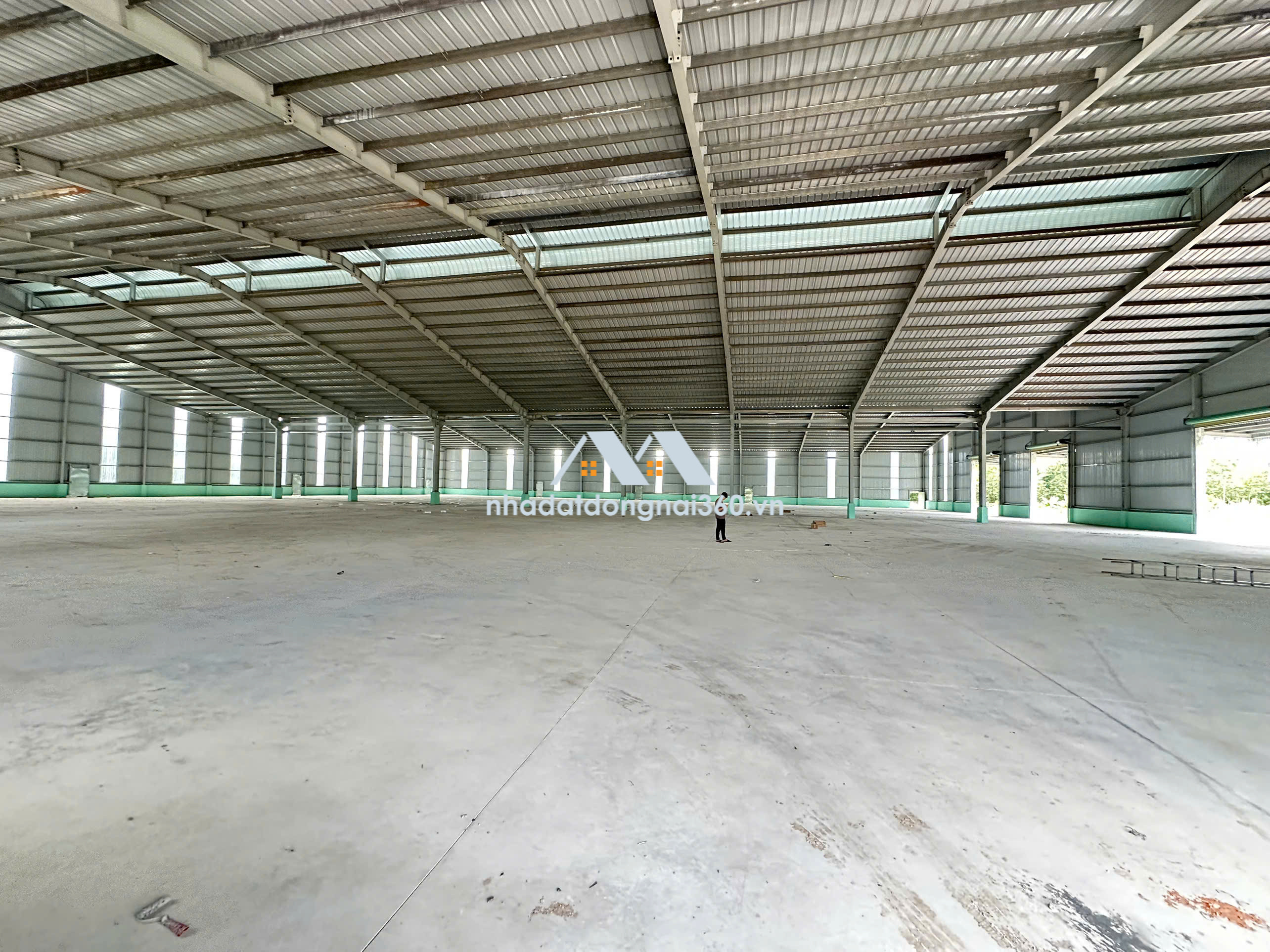 BÁN GẤP XƯỞNG 5.400M2 CỰC ĐẸP PHÚ GIÁO, TPHCM. GIÁ CHỈ 65 TỶ