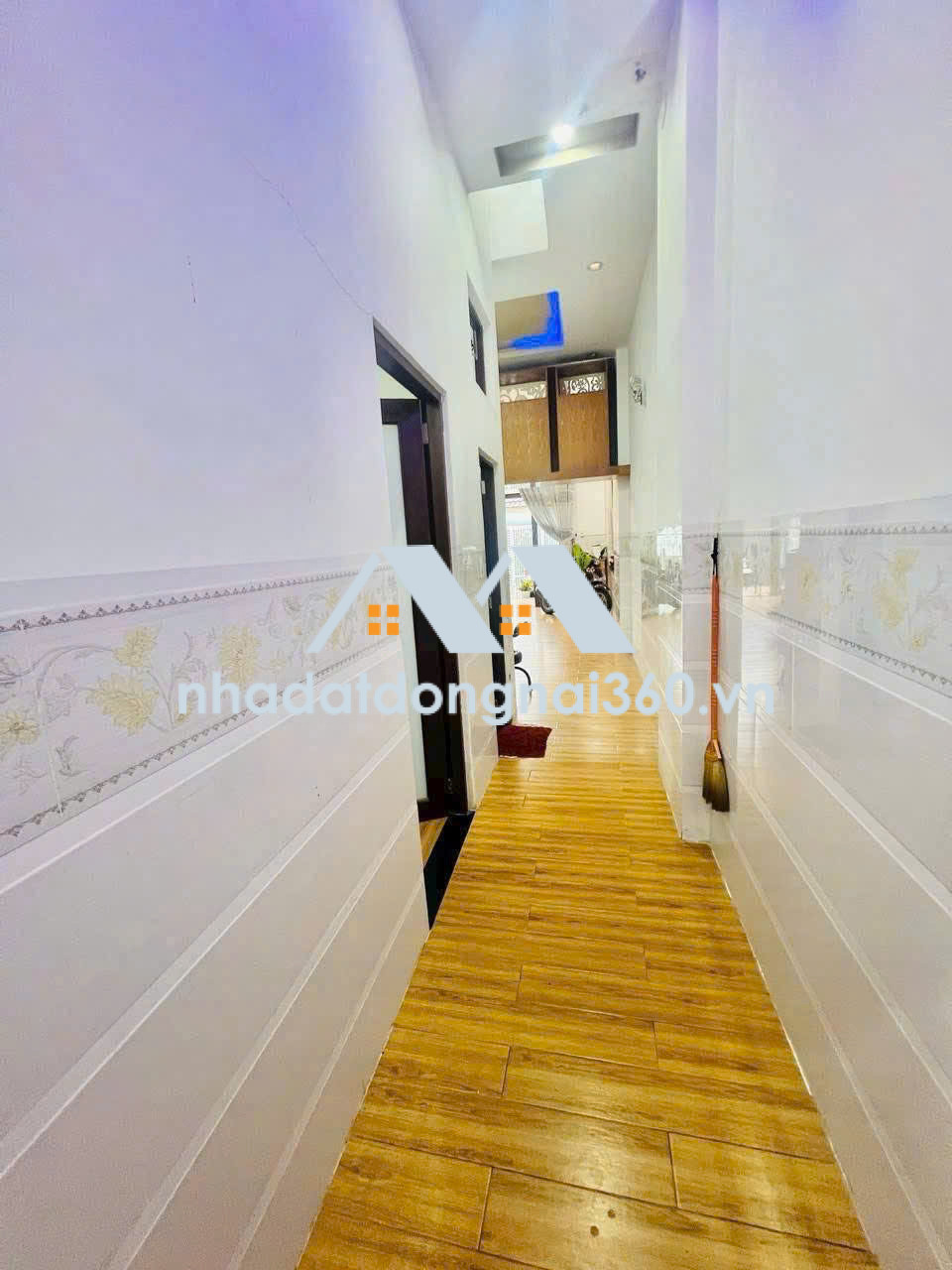 Bán gấp nhà riêng, tại Tân Phong, 3PN, 2WC, 100m2, giá 3,85 tỷ