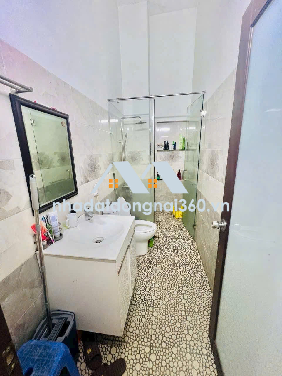 Bán gấp nhà riêng, tại Tân Phong, 3PN, 2WC, 100m2, giá 3,85 tỷ