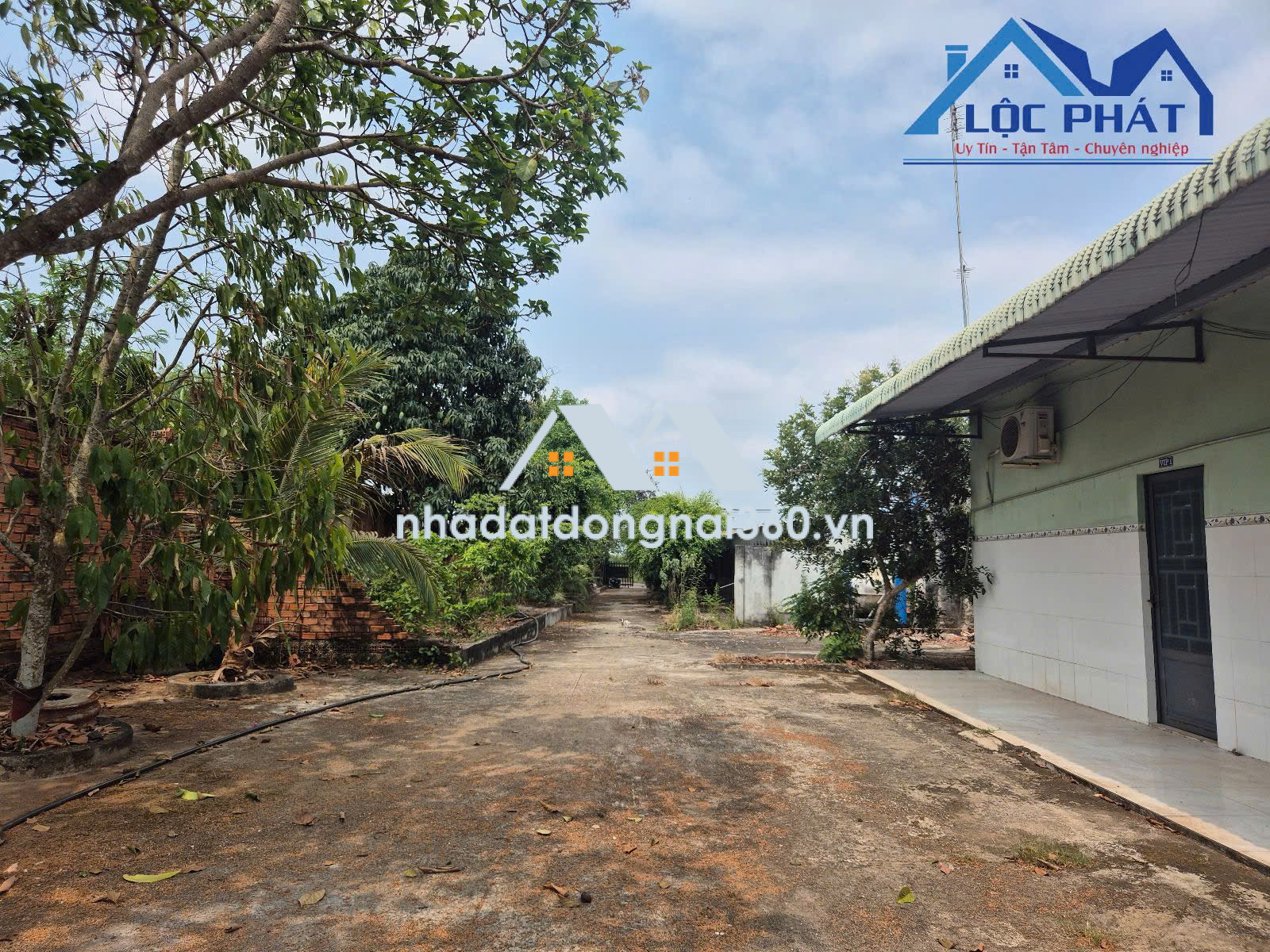 Bán nhà mặt phố tại Xã Bàu Hàm, Đồng Nai giá 5 tỷ  700 triệu