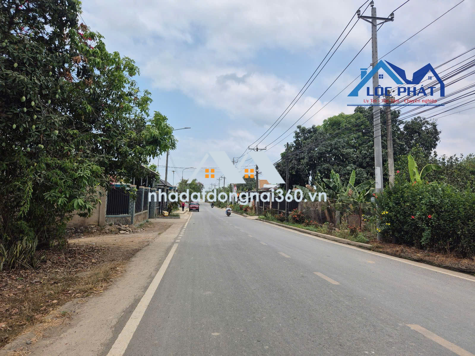 Bán đất xã Hiếu Liêm Vĩnh Cửu gần hồ Trị An dt 19500m2 giá 12 tỷ