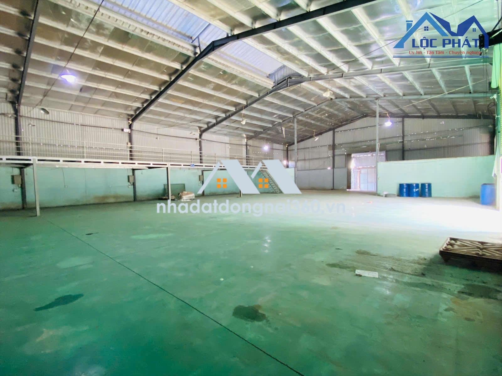 Cho thuê nhà xưởng 1.500m2 giá chỉ 45 triệu. Vĩnh Cửu-Đồng Nai