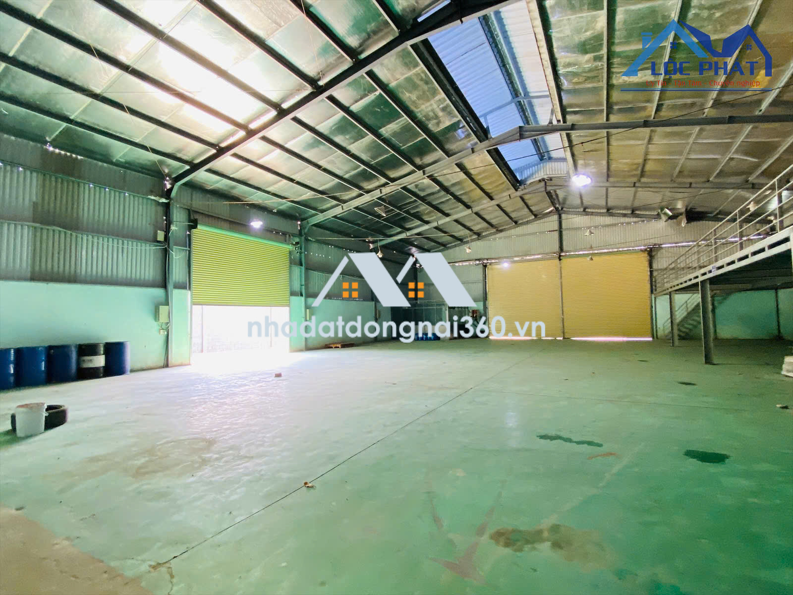Cho thuê nhà xưởng 1.500m2 giá rẻ chỉ 45 triệu. Vĩnh Cửu-Đồng Nai