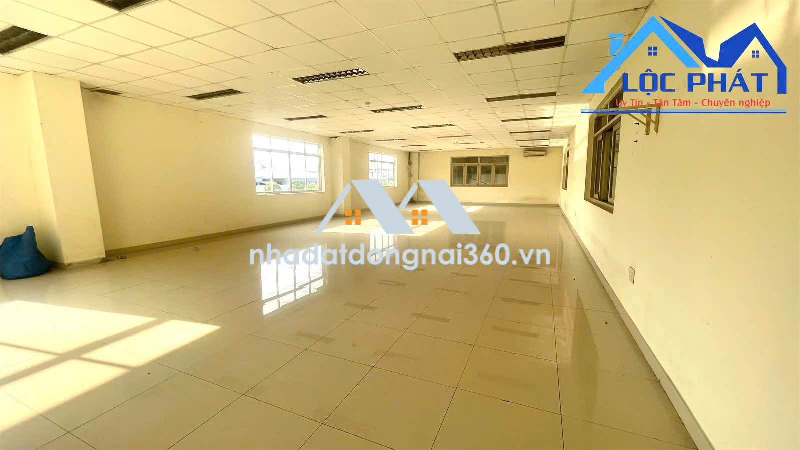 Cho thuê xưởng 2800m2 KCN Long Khánh Đồng Nai 275tr