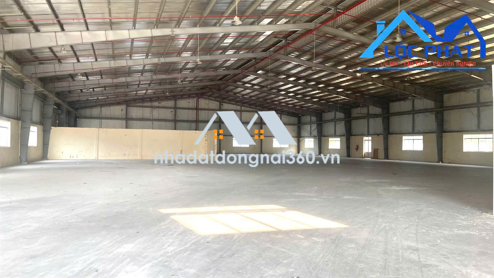 Cho thuê xưởng 2800m2 KCN Long Khánh Đồng Nai 275tr