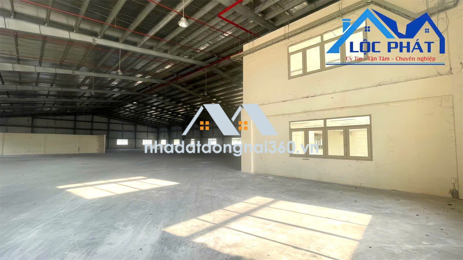 Cho thuê xưởng 2800m2 KCN Long Khánh, Đồng Nai giá 275tr