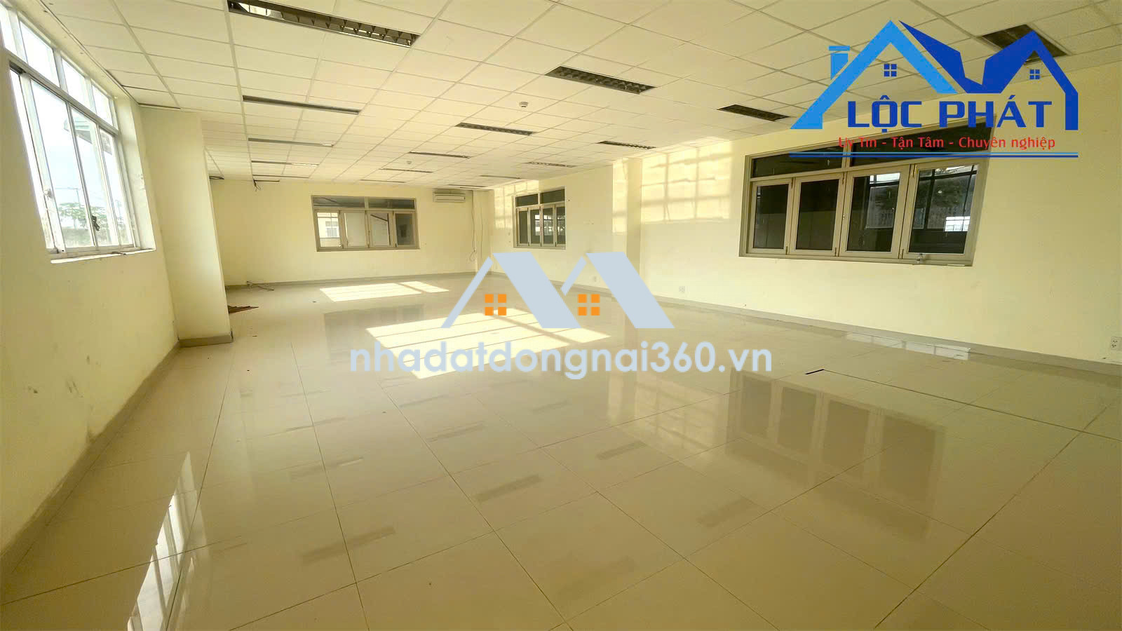 Cho thuê xưởng 2800m2 KCN Long Khánh, Đồng Nai giá 275tr