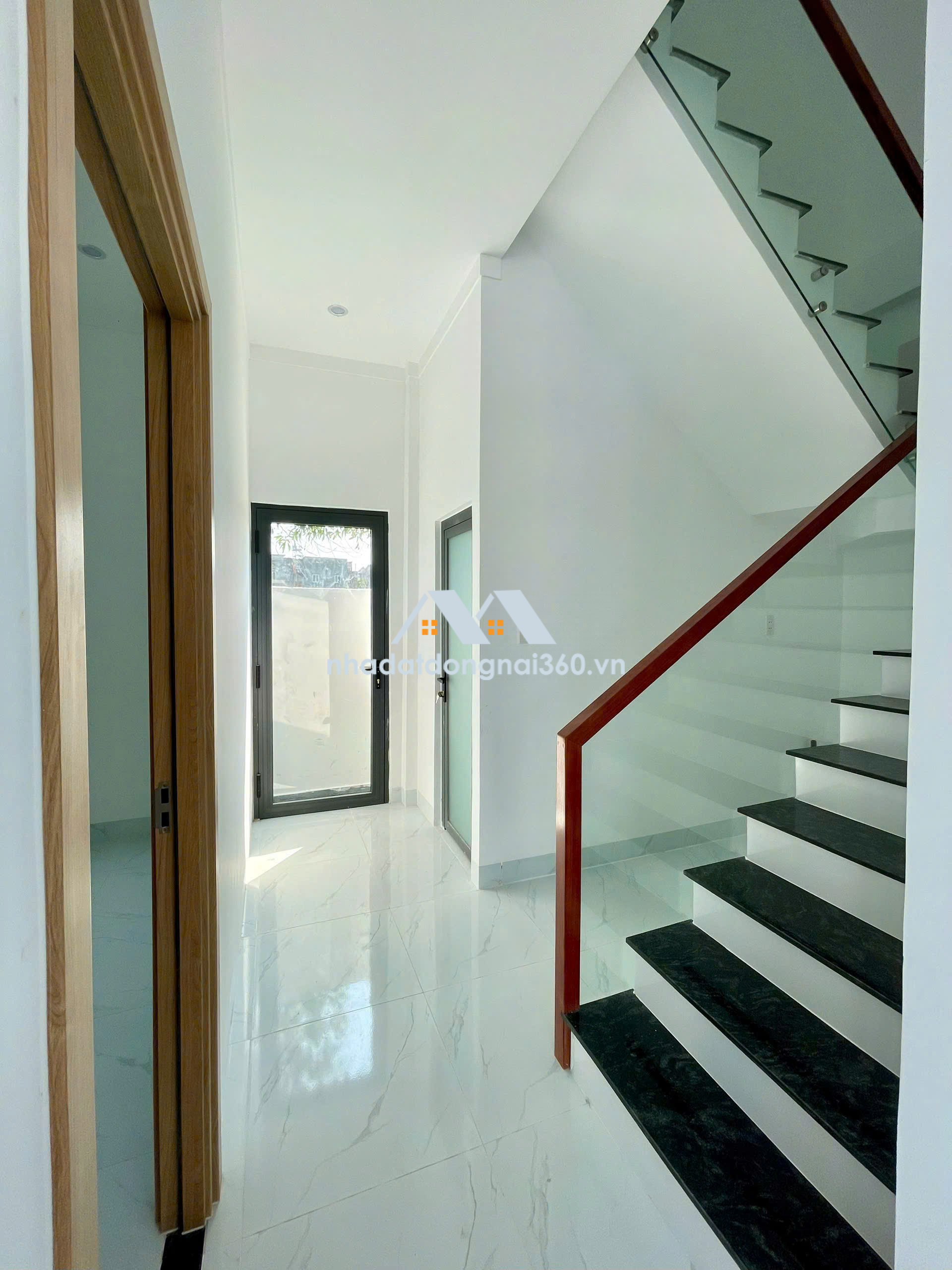 NHÀ MẶT TIỀN ĐƯỜNG NHỰA – XÂY MỚI 100% – GIÁ CHỈ 2,45 TỶ