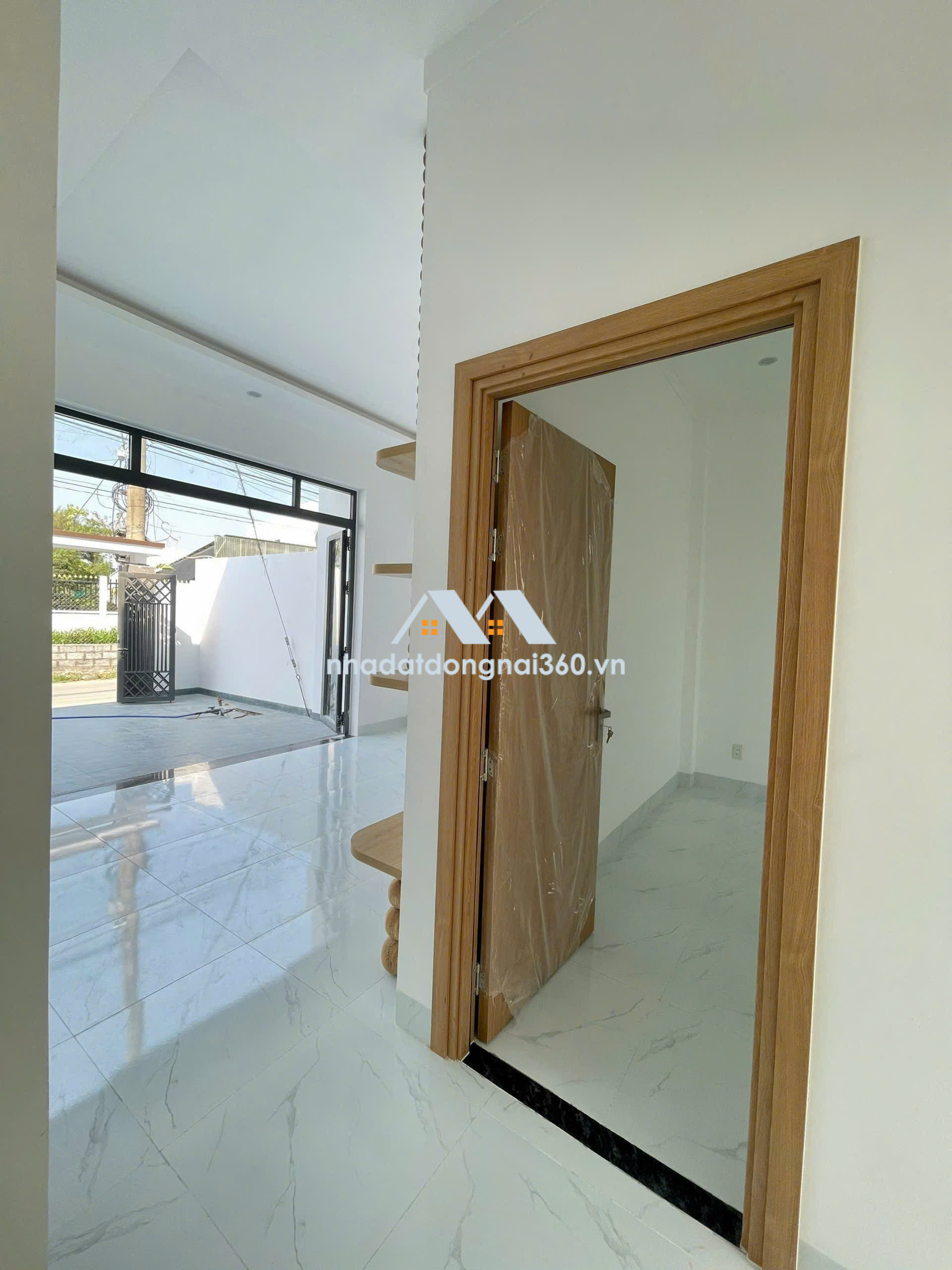NHÀ MẶT TIỀN ĐƯỜNG NHỰA – XÂY MỚI 100% – GIÁ CHỈ 2,45 TỶ