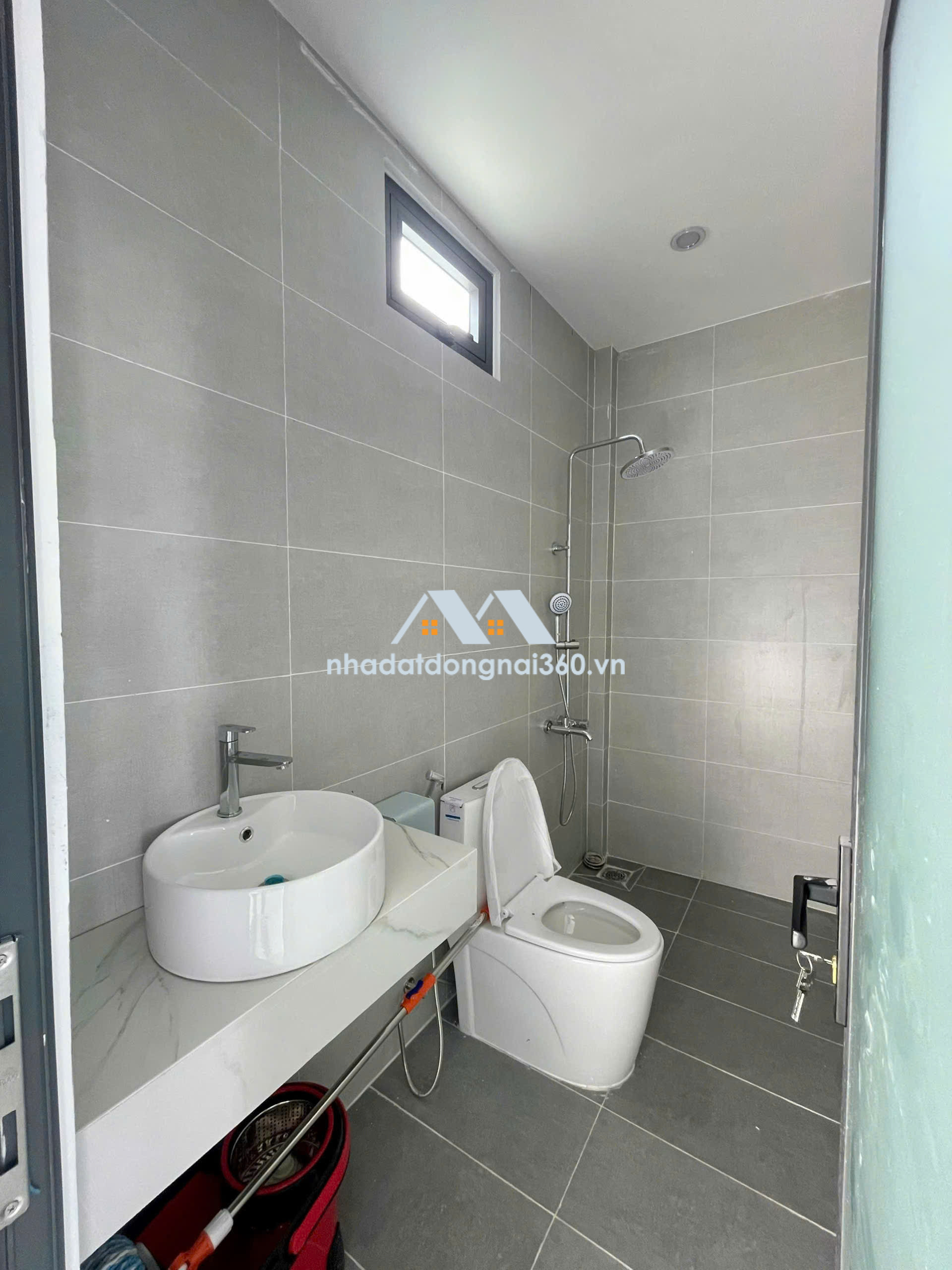 NHÀ MẶT TIỀN ĐƯỜNG NHỰA – XÂY MỚI 100% – GIÁ CHỈ 2,45 TỶ
