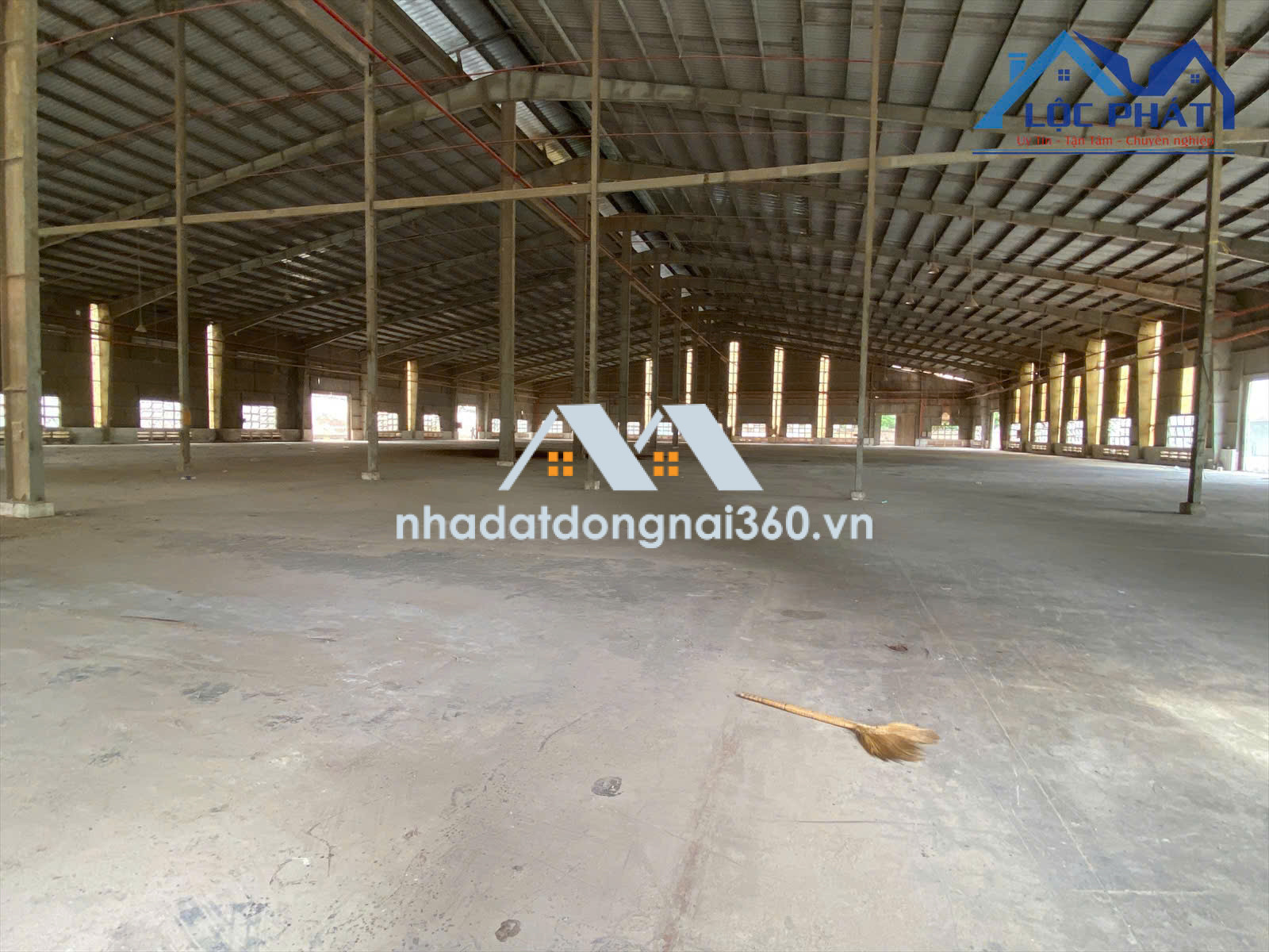 Cho thuê nhà xưởng 12.000m² giá rẻ chỉ 390 triệu. Trảng Dài-Đồng Nai