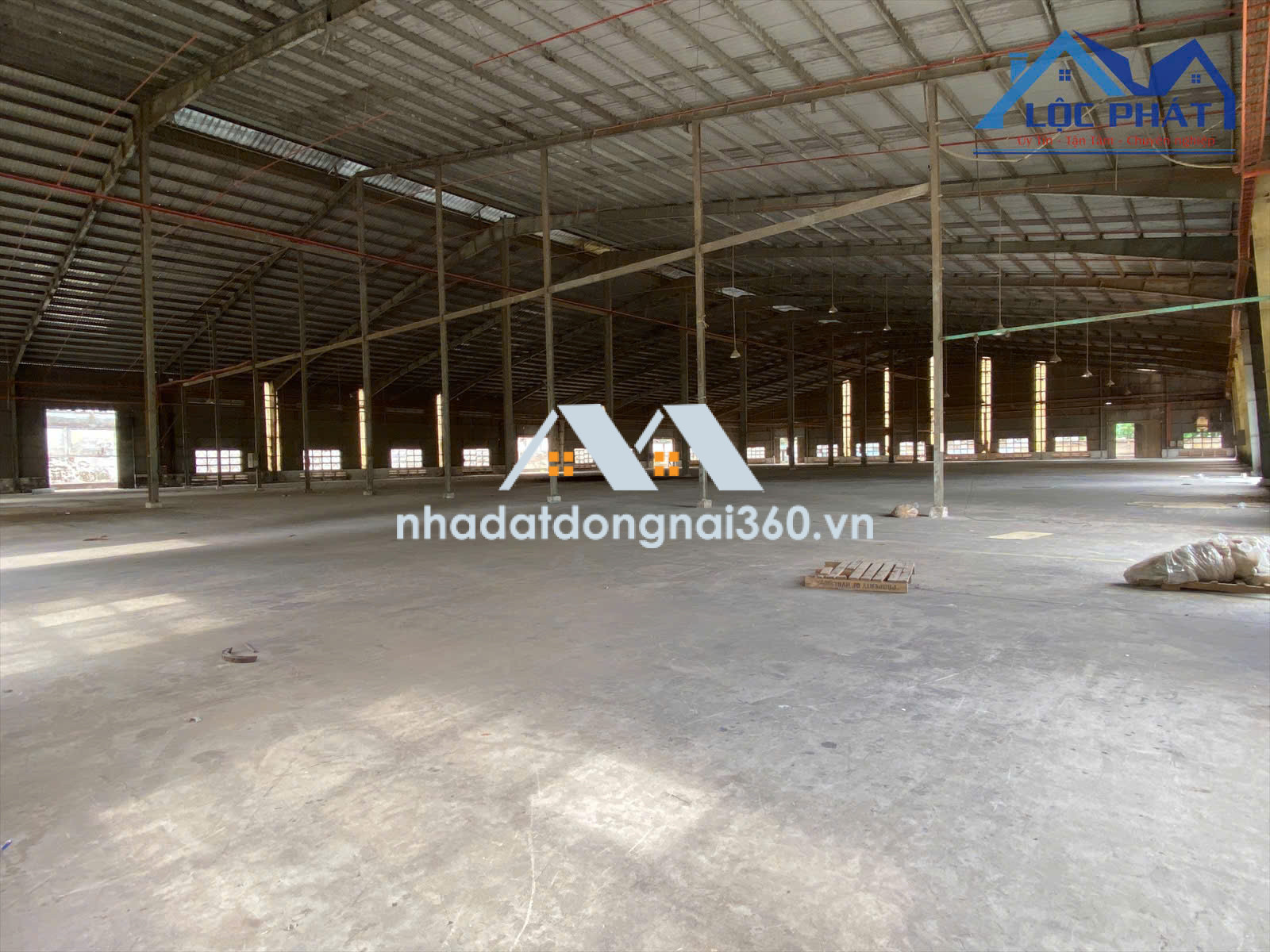 Cho thuê nhà xưởng 12.000m² giá rẻ chỉ 390 triệu. Trảng Dài-Đồng Nai