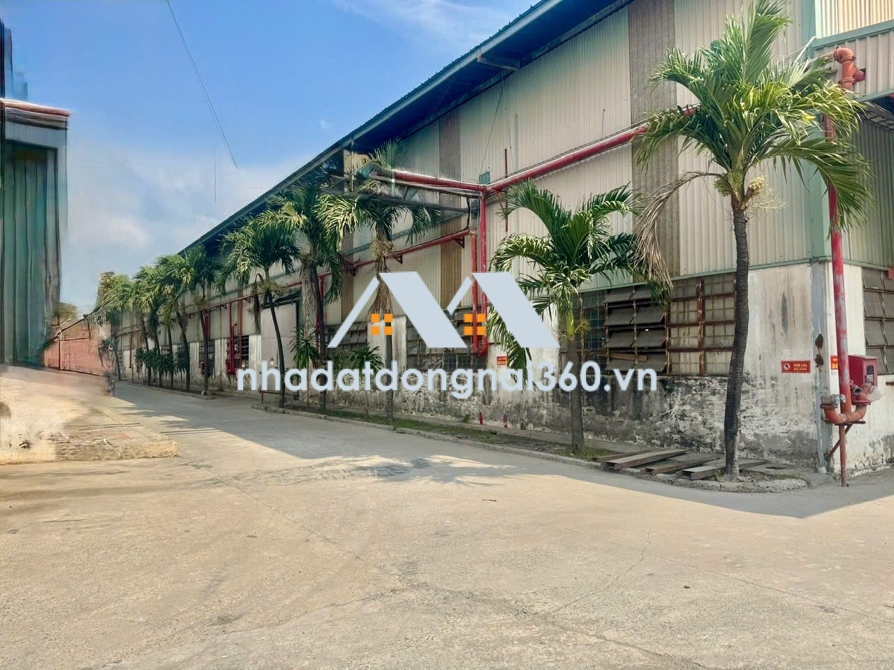 Bán nhà xưởng DT: 4.750m2 giá chỉ 35 tỷ. gần KCN Tam Phước-TP Đồng Nai