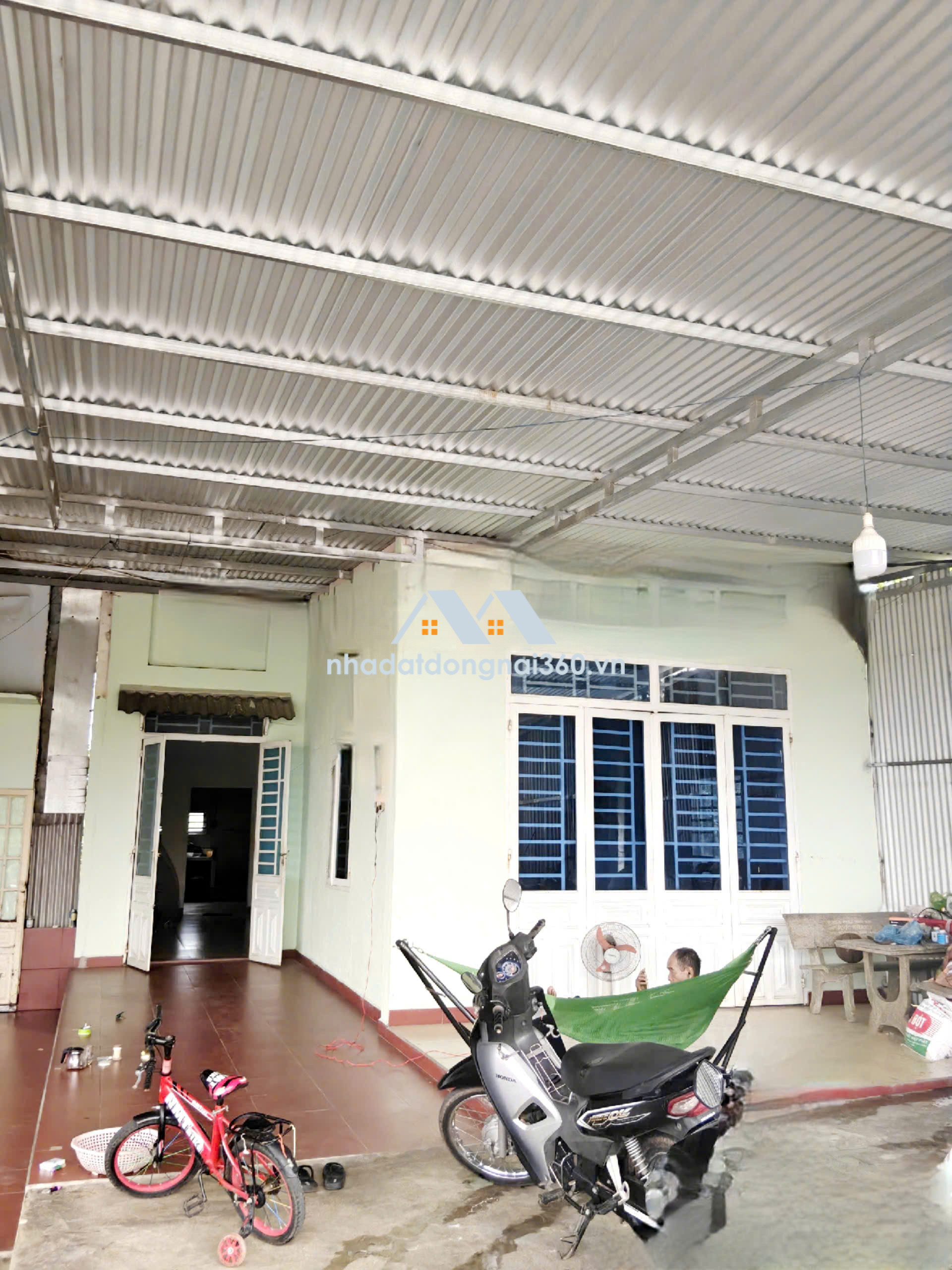 Chỉ 1 Tỷ 390Tr Đất Vườn 1.800 m2, 300 ONT, Nhà Cấp 4, Cách TT P. Long Khánh Vài Phút!