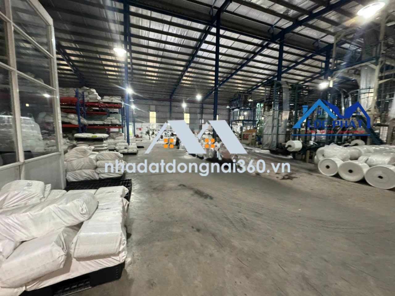 Cho thuê nhà xưởng 1.800m2 giá chỉ 196 triệu. KCN Hố Nai-TP Đồng Nai