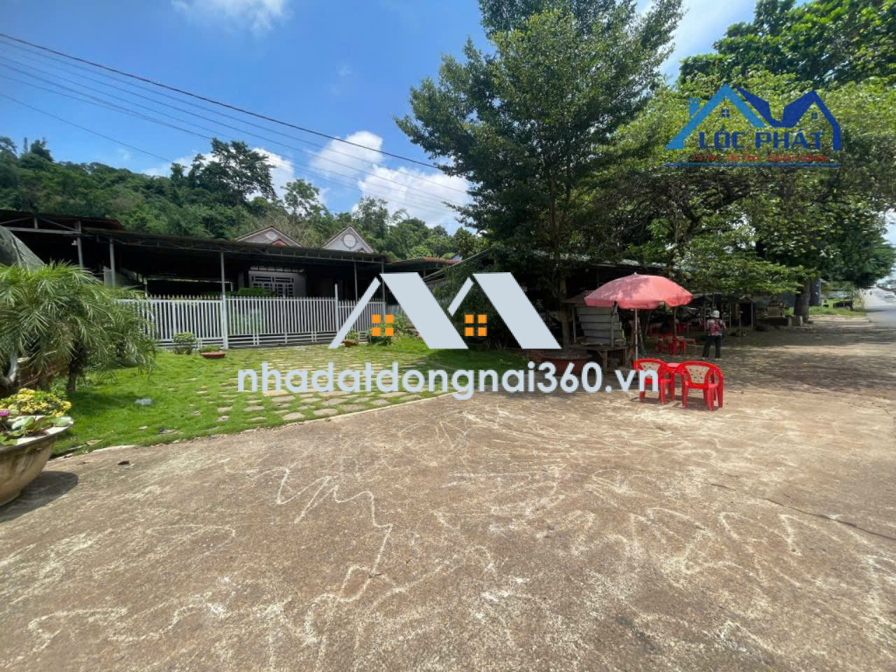 Bán đất mặt tiền đường QL1A 2090m2 giá giảm còn 9 tỷ
