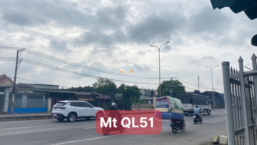 Bán đất 3 mặt tiền Đường QL51 gần chợ Hương Phước 1.200m2  giá còn 22,5 tỷ