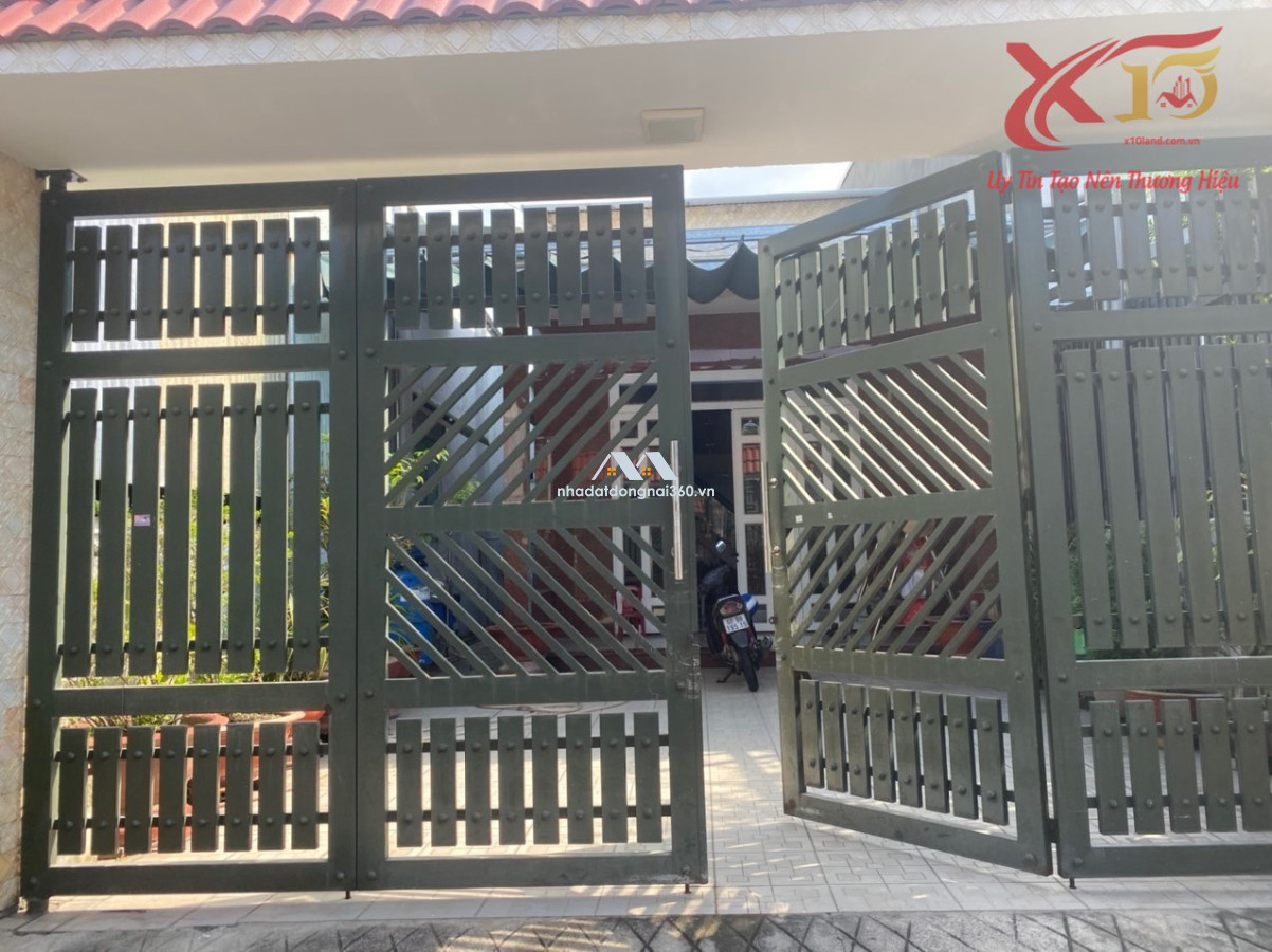 Bán 2 căn nhà sổ hồng riêng gần trường cấp 2 Trảng Dài Biên Hoà Đồng Nai chỉ 3,5 tỷ